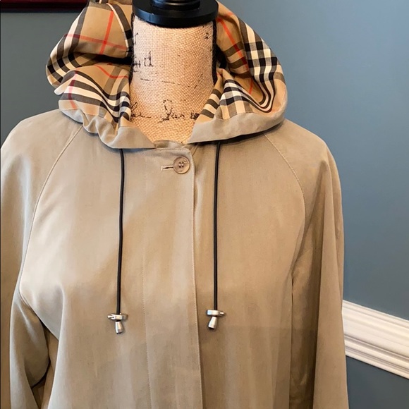 Burberry Jackets & Blazers - Burberry London vintage hooded trench